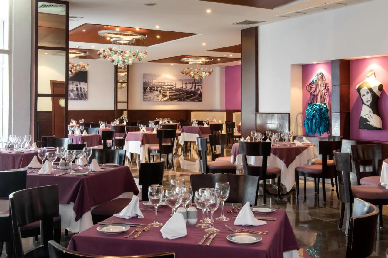 Grand Sunset Princess Playa del Carmen Exterior photo Restaurant