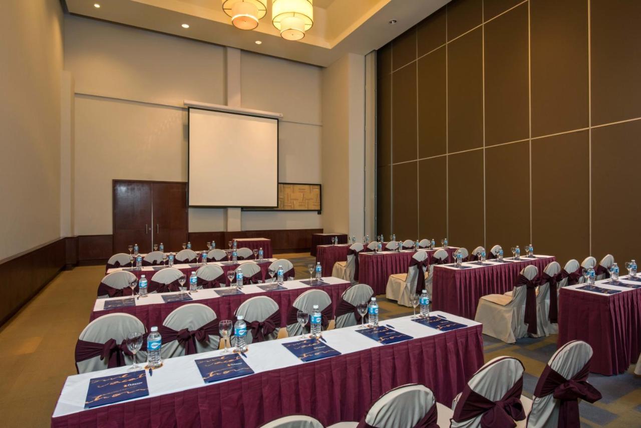 Grand Sunset Princess Playa del Carmen Exterior photo Meeting room