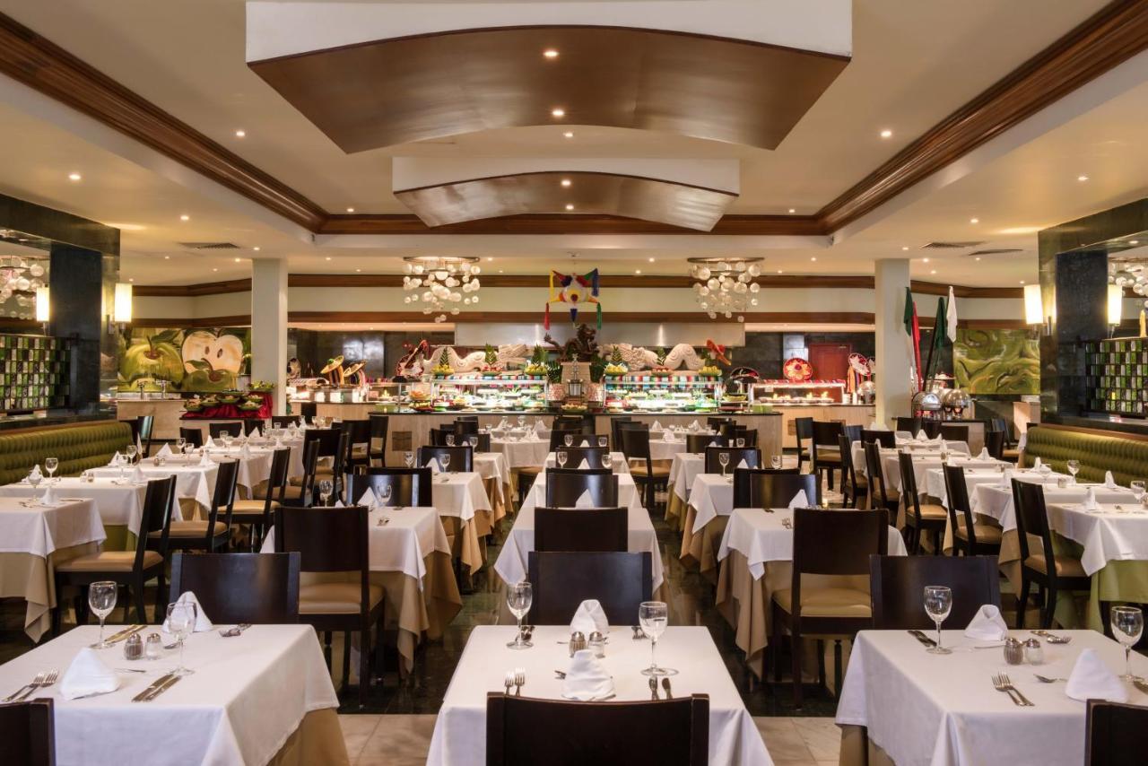 Grand Sunset Princess Playa del Carmen Exterior photo The interior of the restaurant