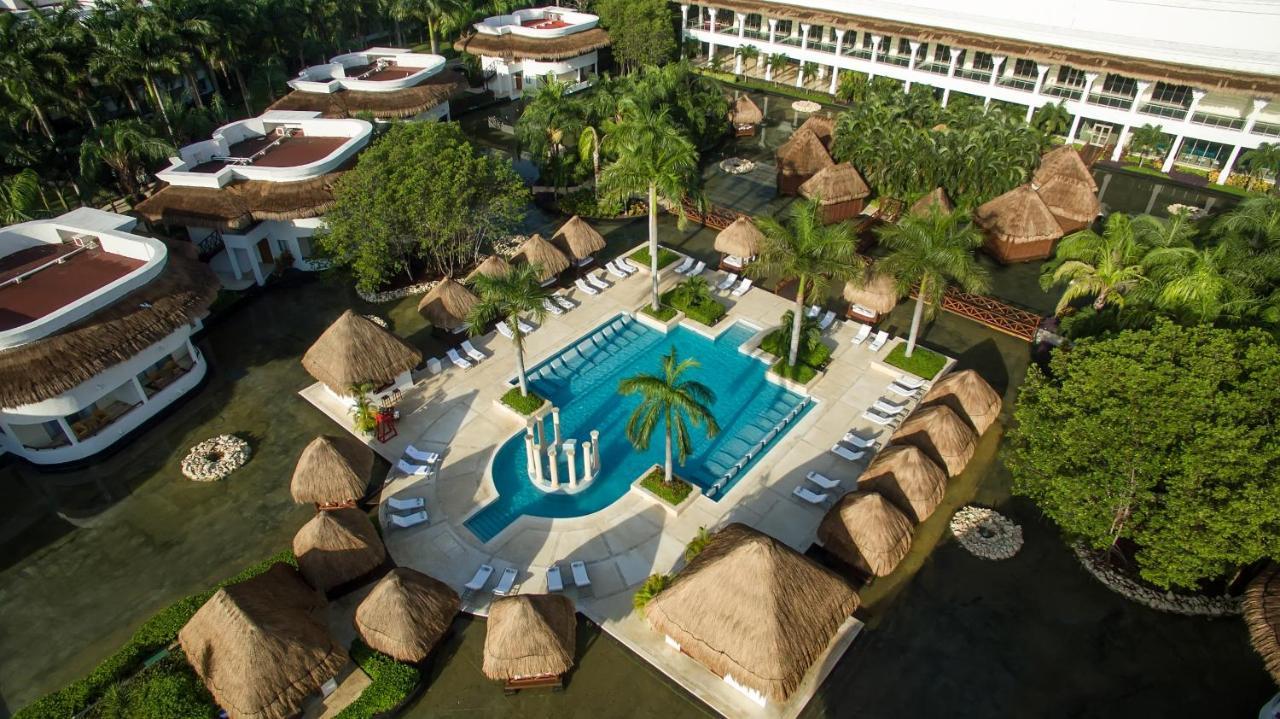Grand Sunset Princess Playa del Carmen Exterior photo Aerial view of the resort