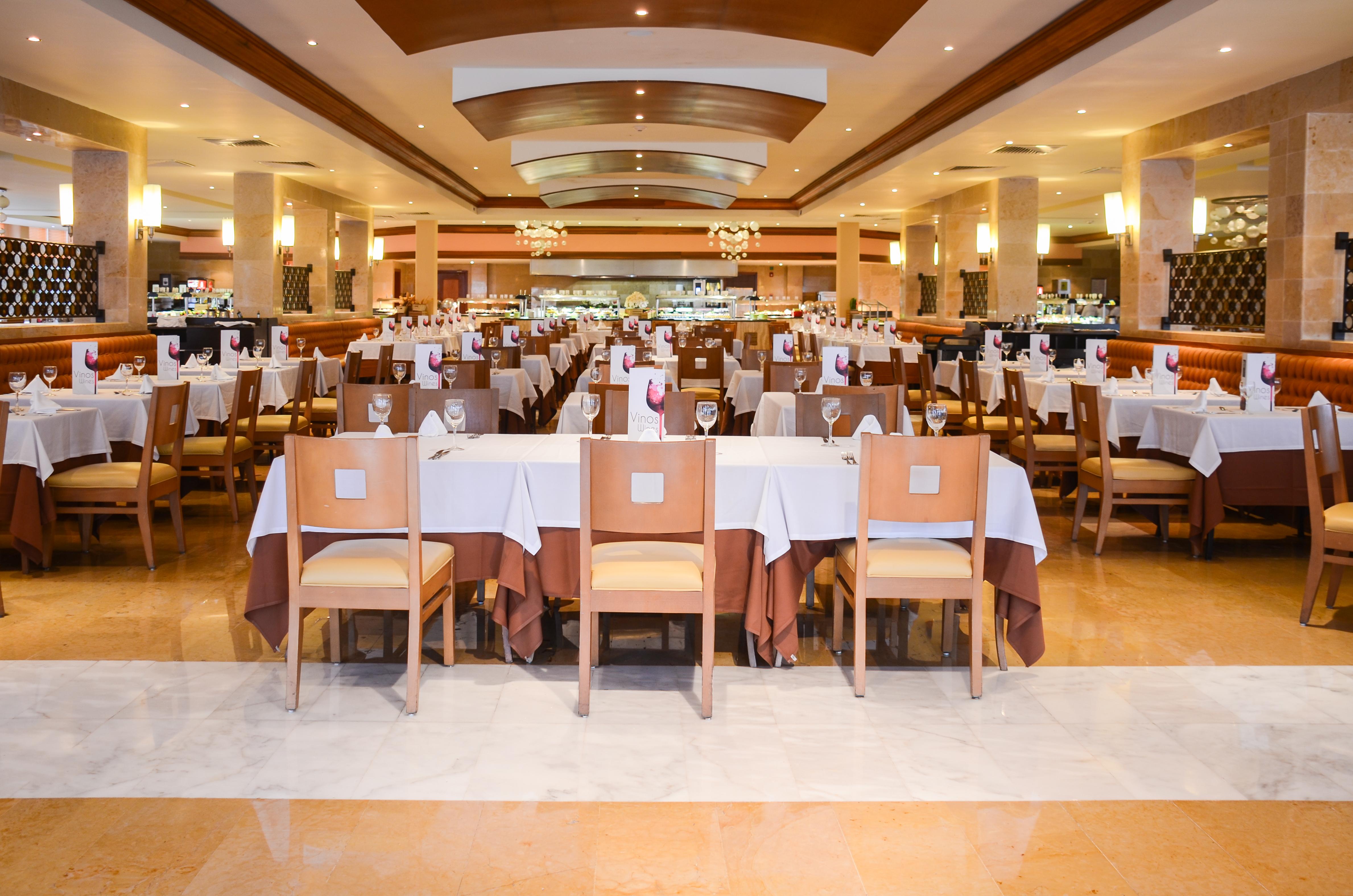 Grand Sunset Princess Playa del Carmen Exterior photo The restaurant